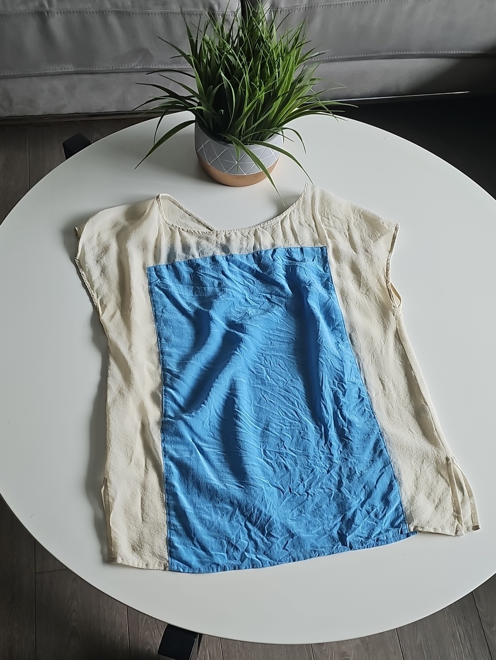 Club Monaco Cream and Blue Colorblock Cap Sleeve Top